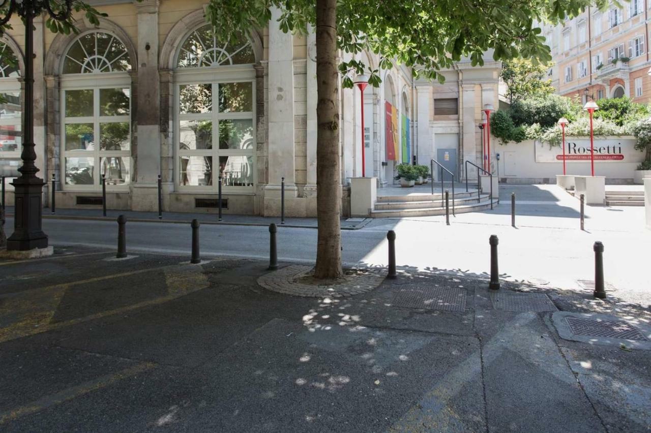 Centro Citta Teatro Otel Trieste Dış mekan fotoğraf