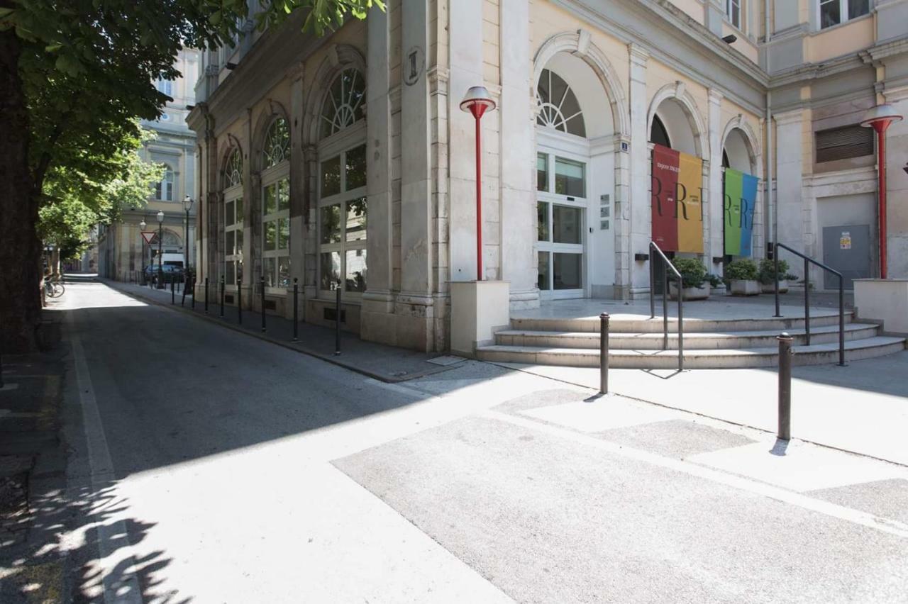 Centro Citta Teatro Otel Trieste Dış mekan fotoğraf